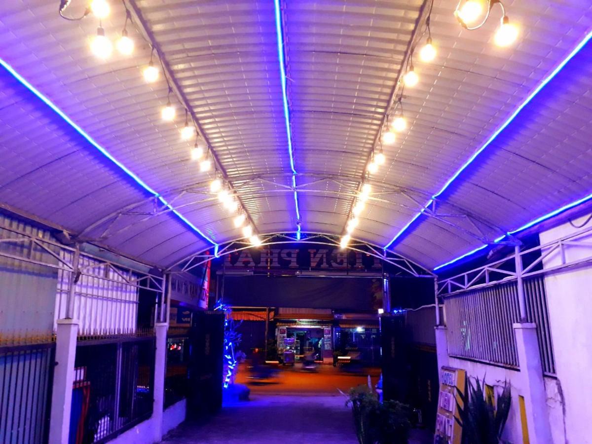 Khach San Tien Phat Ca Mau Exterior photo